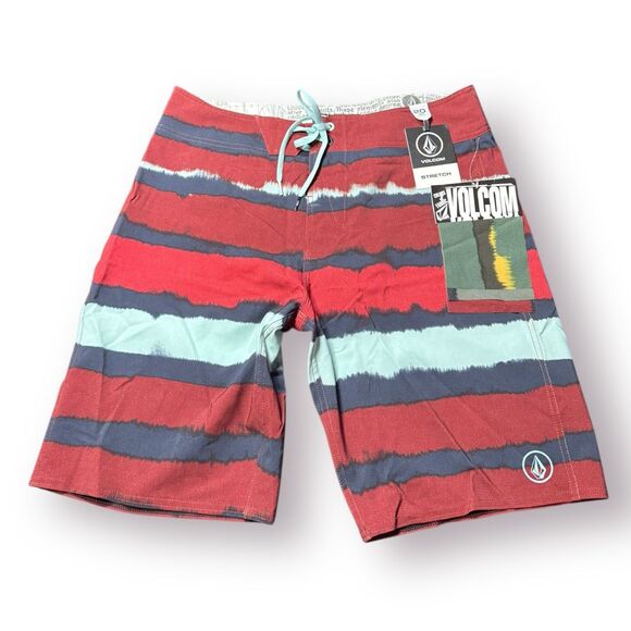 Volcom Red‎ Striped Board Shorts Size 32" 4 Way Stretch Trunks Retro Y2K BNWT - Picture 1 of 5